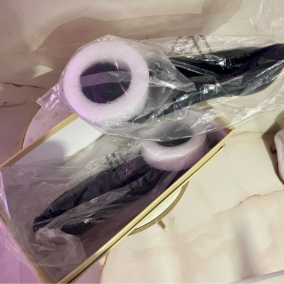 **NWT** Micheal KORS Leather Remi Puff/Pom Ballet flats 7 - Picture 9 of 9